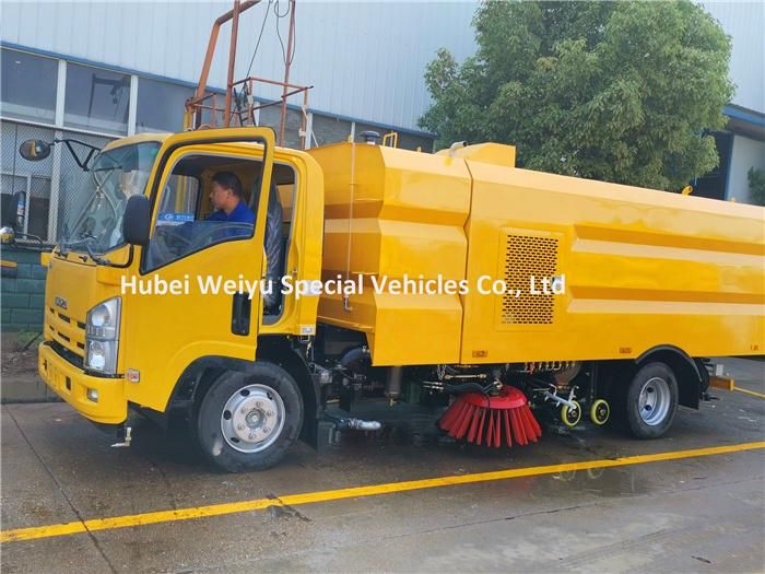 190HP Street Sweeper Vehicle Manufacturer 5000liters Road Washing Truck