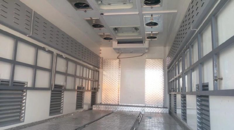 Dongfeng Baby Chick Transport Truck Chicken with Cooling Unit