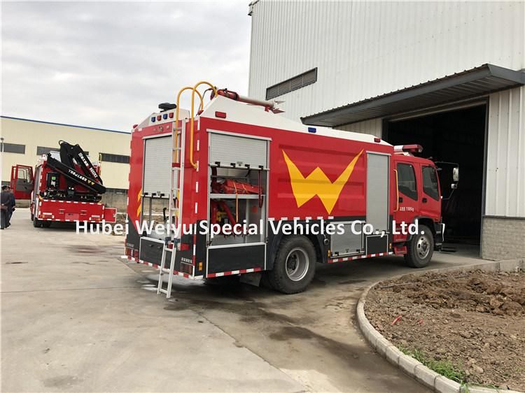6-Wheel 240HP 7000liter 7cbm Water Tanker Fire Fighter Truck Isuzu 7tons Fire Truck for Airport