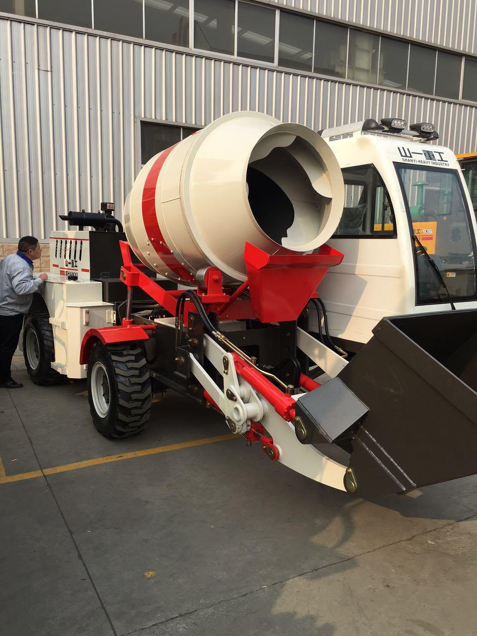 Mobile Portable Self Loading Concrete Mixer Price