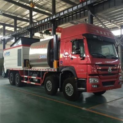 HOWO 8X4 12 W Distributor Bitumen Synchronous Chip Sealer Equipment Truck