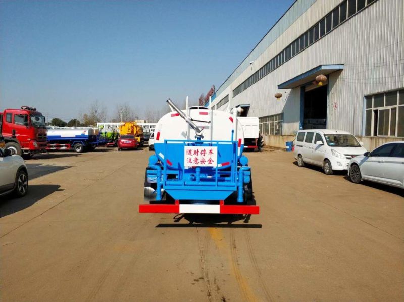 Cheap Dongfeng 4X2 Small 5 Cbm Water Tank Truck for Sale