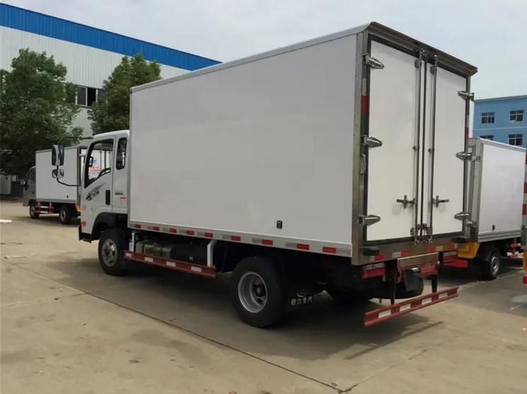 Sinotruk Brand Cdw 4X2 Mechanical Refrigerator Container Carrier Truck
