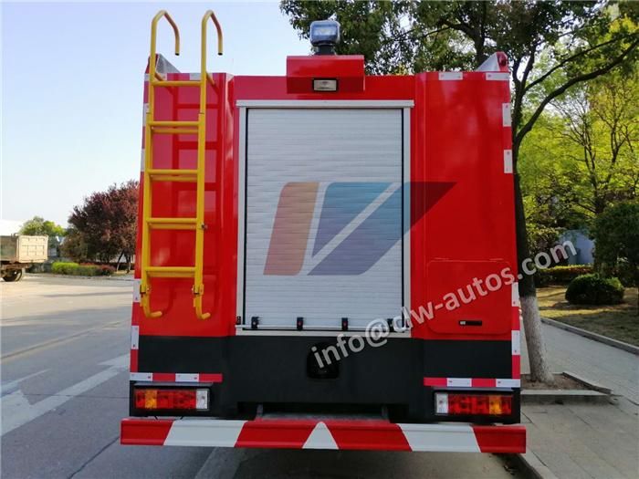 Sinotruk HOWO 4X4 Offroad Fire Rescue Truck with 4000L-6000L Water Foam Tank Fire Engine Fire Fighting Truck