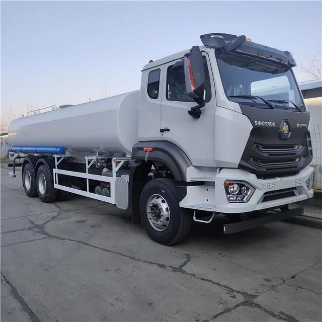 Chinese New HOWO 10 Wheelers Heavy Truck Water Sprinkler Tank Truck