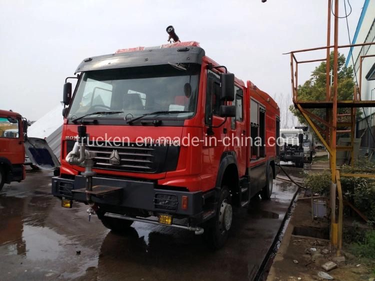 off Road 4X4 Full Wheel Driving Airport Use Sinotruk HOWO Fire Engine Fire Fighting Truck with Foam Tank Dry Powder Chemical Tank 7ton 10ton