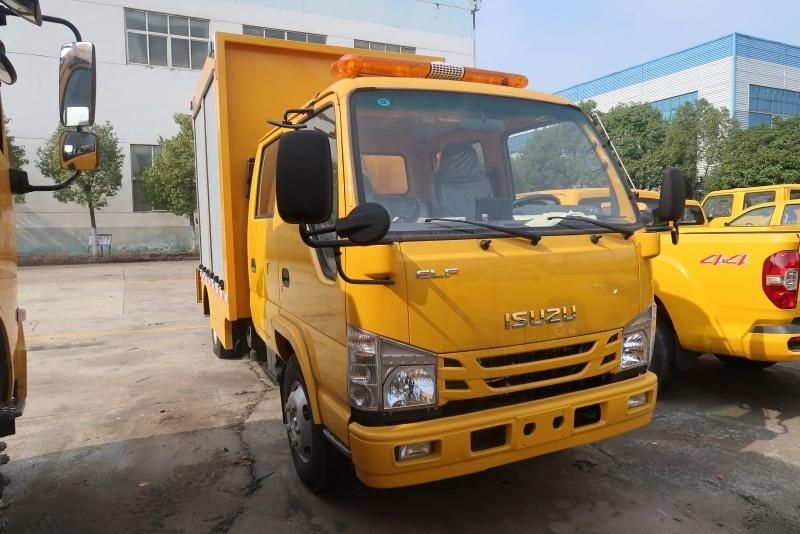 Top Quality Yellow Color Emergency Rescue Drainage Operation Truck with Crane