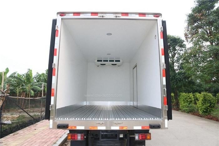 Hot Sale Factory Supplier Refrigerated Car Isuzu Freezer Box 3tons 5tons Cargo Van Truck