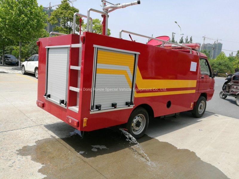 Dongfeng Gasoline Portable Pump Fire Truck with 1.5 Cbm Water Tank