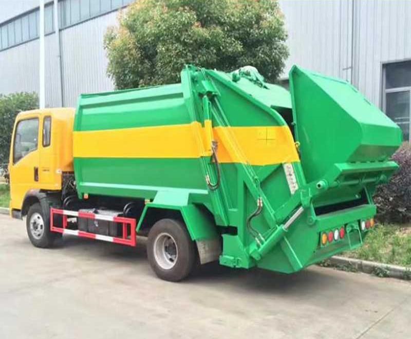 Sinotruk HOWO 12cbm Compactor Garbage Ttuck