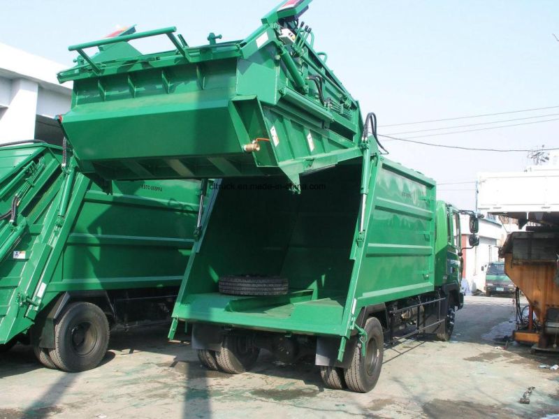 New Design 4X2 5 Tons Rear Compressor Garbage Truck