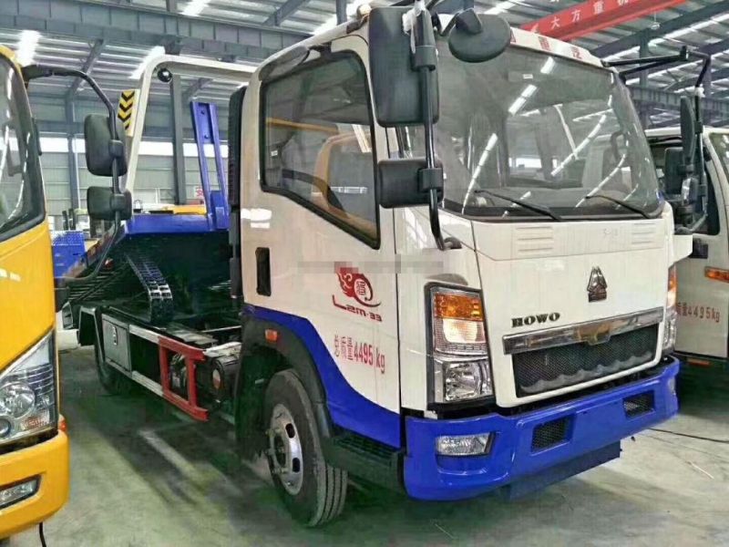 Chinese Factory Small Right Hand Drive Sinotruk HOWO 6 Wheel 4ton Self Loader Tow Truck with Crane