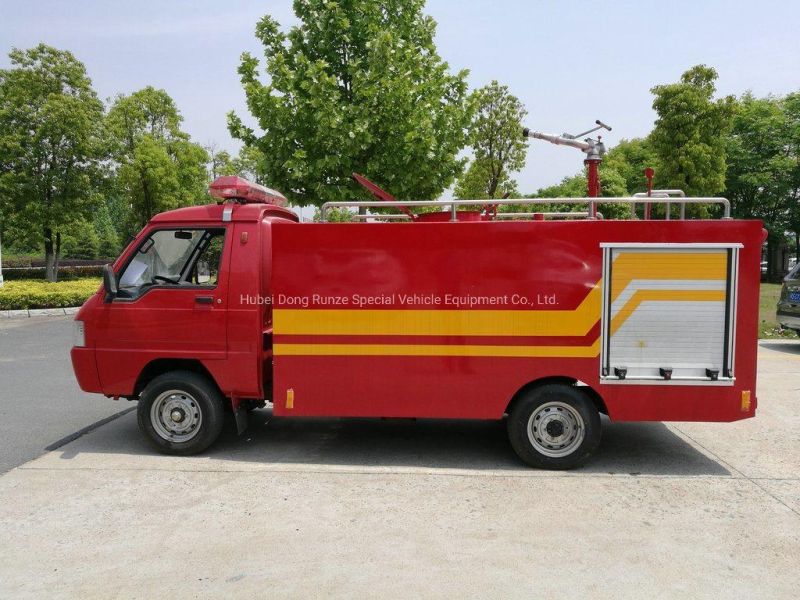 Dongfeng Gasoline Portable Pump Fire Truck with 1.5 Cbm Water Tank