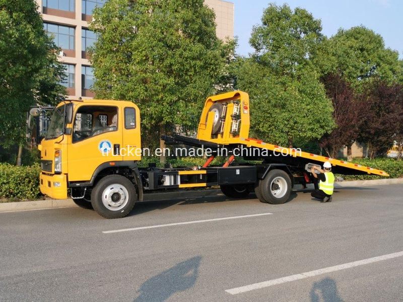 Sinotruk HOWO 5ton Flatbed Wrecker Tow Truck with Auto Wrench 5ton Underlift for Car Van Recovery Saving