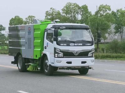 Vacuum Road Sweeper Truck with Water Spray and Suction