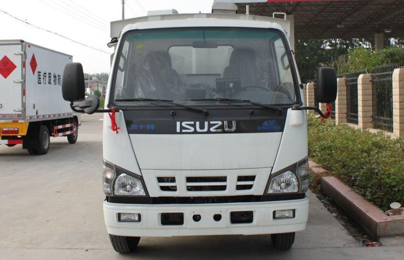 Isuzu 4X2 Vacuum Sweeper Truck 5m3 Stainless Steel for Steel Plants