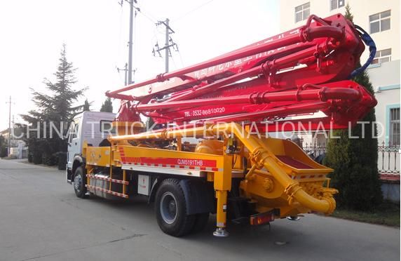 Sinotruck Truck Working with Mixer Truck′s 4X2 33m Pump Truck