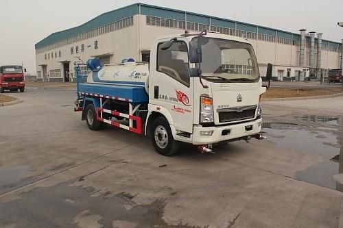 Sinotruk HOWO 4X2 5000 Liter Water Tanker Sprinkle Truck for Senegal