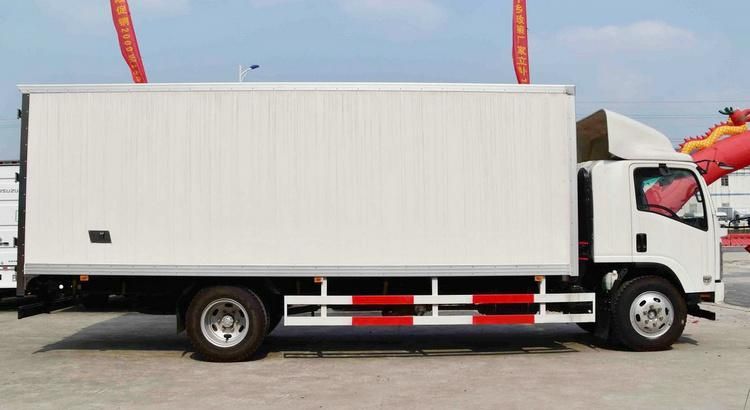 205HP Japanese Brand Refrigerated Cold Room Van Truck 8tons 30cbm