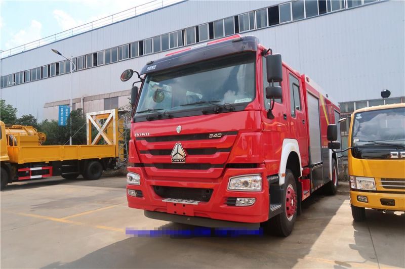 China Manufacturers 4*2 Sinotruk HOWO Brand 8, 000liter Water Tank Fire Fighting Truck for Sale