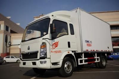 Sinotruk HOWO Diesel Engine 4X2 4cbm Refrigerator Truck