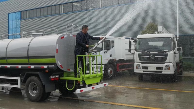 Road Tress Washing Street Sprying Water Tank Truck