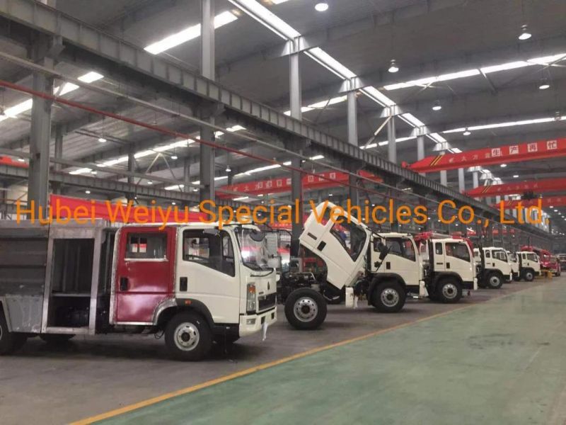 Sinotruk LHD Rhd 8000L Water Tank Fire Fighting Vehicle 6-Wheel HOWO 8tons Fire Engine