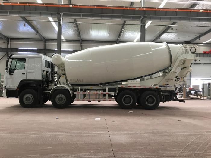China HOWO 8*4 20cbm/22cbm Heavy Duty Construction Cement Transit Concrete Mixer Truck