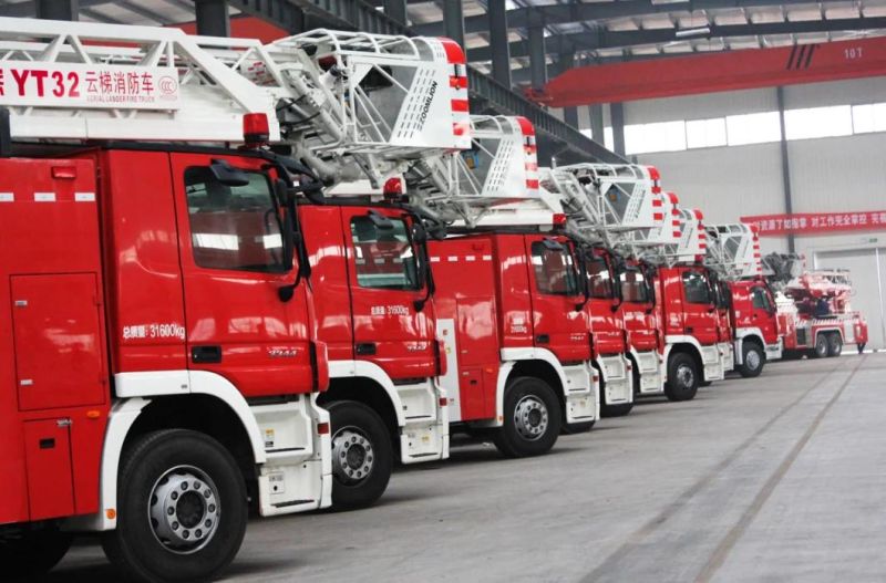 Water Tower Fire Fighting Vehicle with Diesel Engine