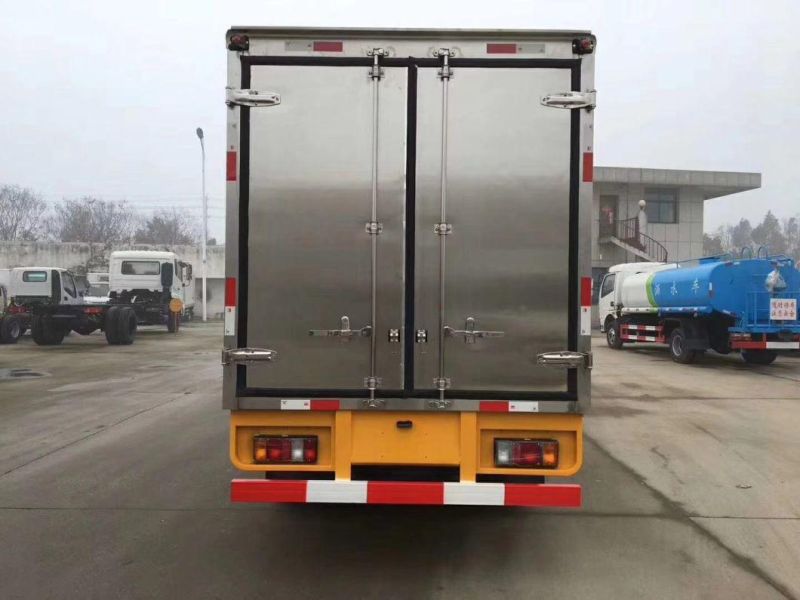 Dongfeng 4X2 4X4 Small Mini 3tons 4tons Refrigerated Truck Box