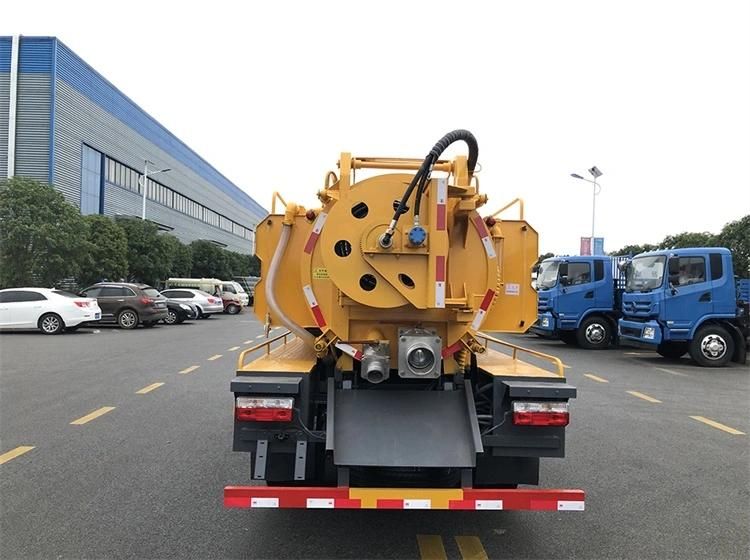 Dongfeng 4 * 2 Cleaning and Suction Truck, Sewage Suction Truck