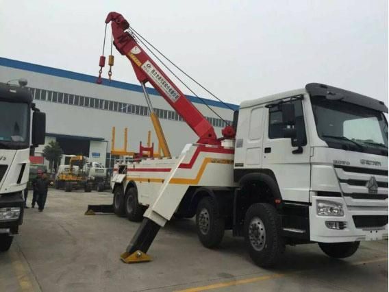 Heavy Duty FAW HOWO Recovery Truck 10ton Winch Diesel Engine Road Emergency Rescue Traffic Flatbed Wrecker Platform Towing Crane Truck with Telescopic Boom