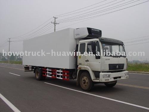 14000L Sinotruk 4X2 Refrigerator Freezer Truck for Sale