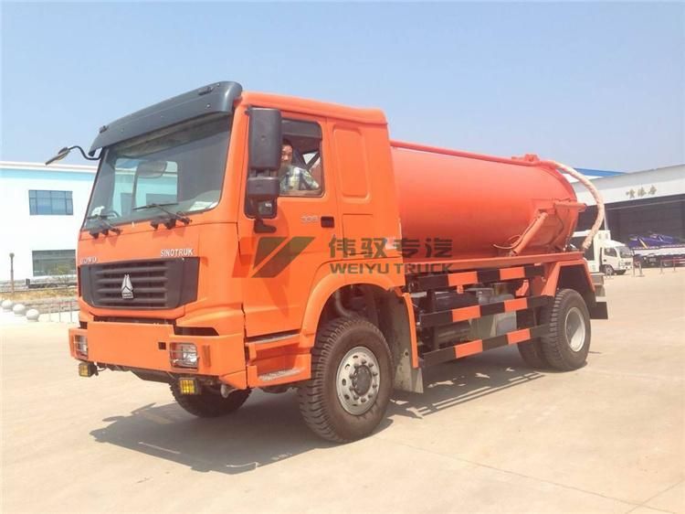 Sinotruk HOWO 4X4 off Road Sewer Vacuum Suction Tanker Truck 8000liers for Sale