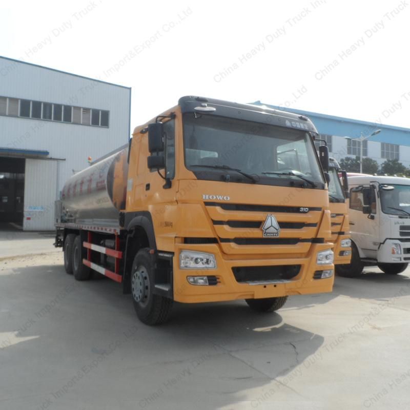 Sinotruk 6X4 Asphalt Distributor Truck for Road Maintenance
