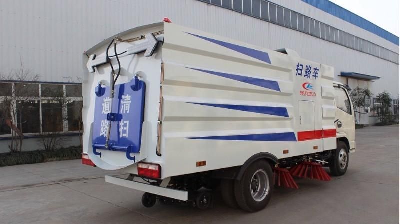 Dongfeng Rhd LHD Runway Small Vacuum Street Sweeper Truck