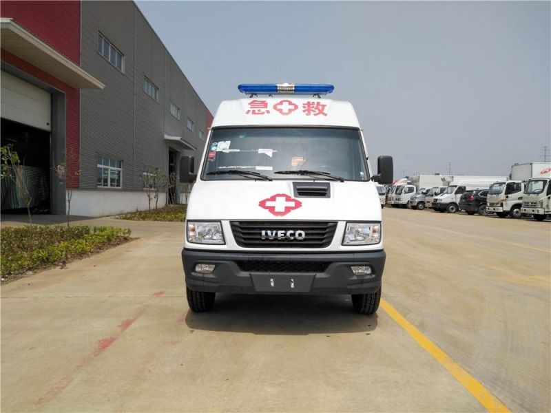 Italian Brandnegative Pressure Ambulance/Medical Ambulance with Medical Equipment