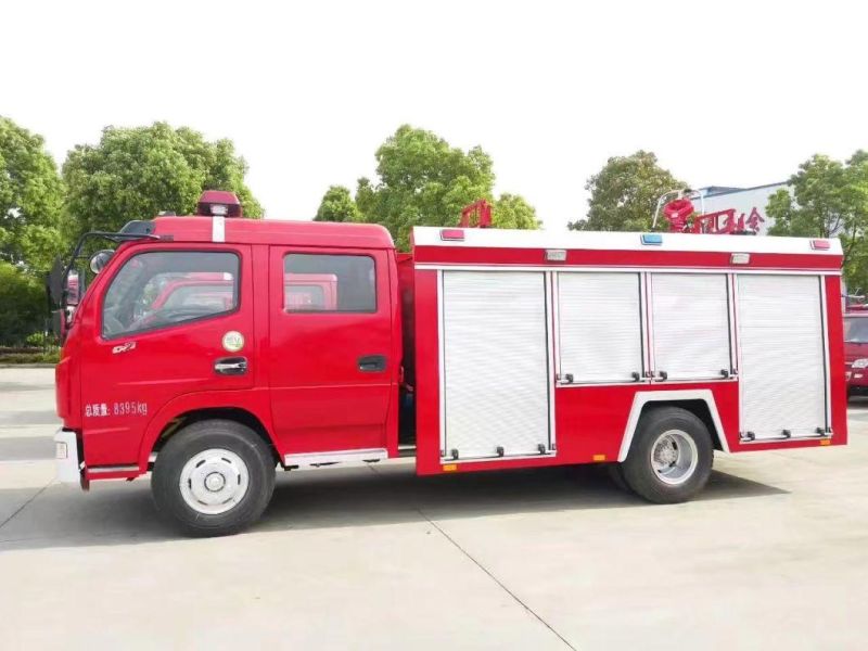 Dongfeng 4X2 5 Tons 6 Tons Water Foam Fire Truck
