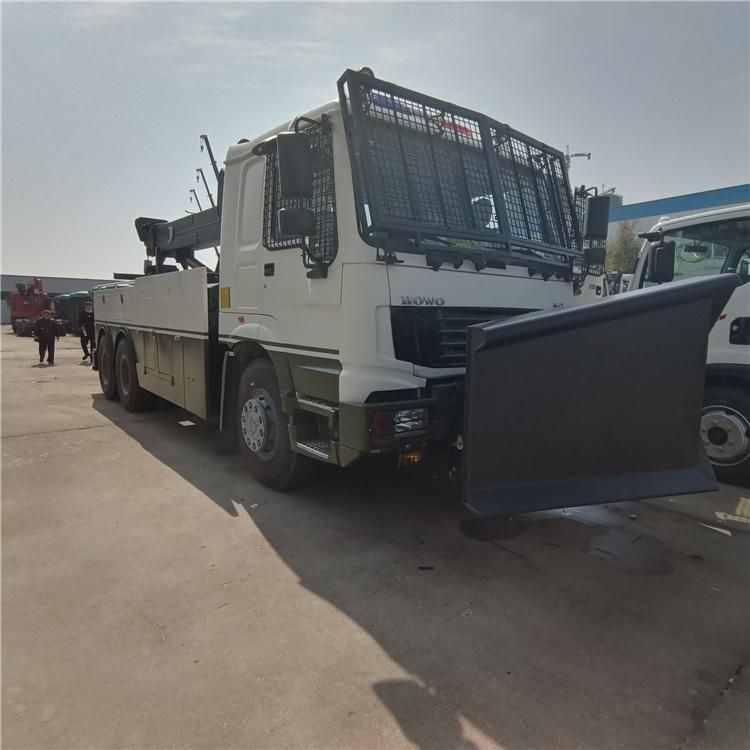 25 Ton HOWO Heavy Duty Rotator Wrecker Tow Truck for Sale