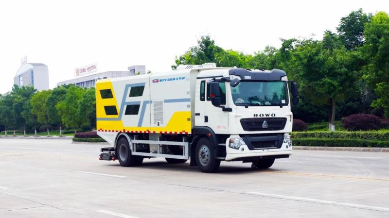 China Is High-End Deep Cleaning Vehicle Trash Truck 7 Cbm Water Tank 9 Cbm HOWO