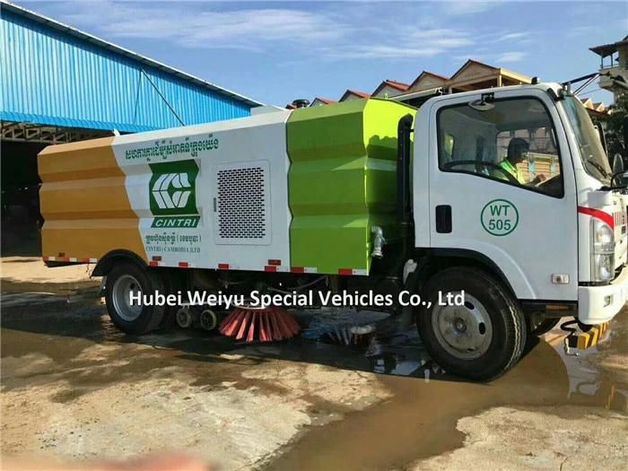 Four Brushes Road Cleaning Machine 8cbm Jmc Vacuum Street Sweeper Manufacturer