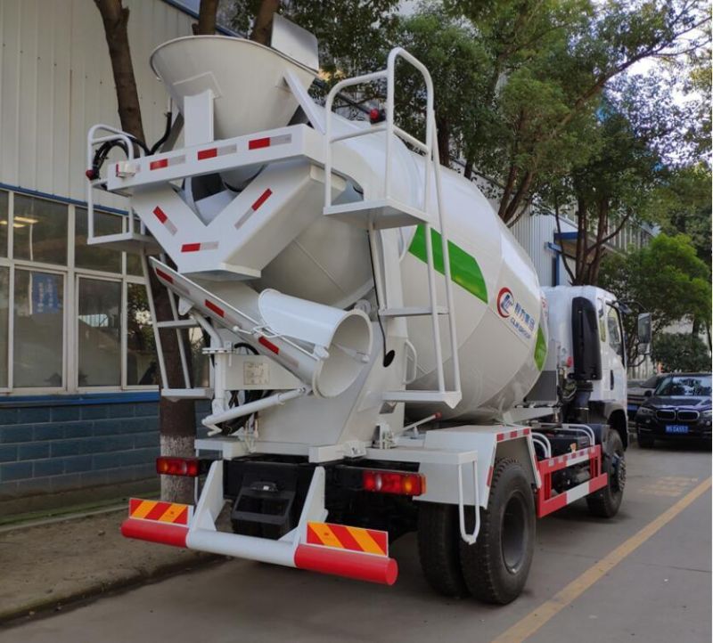 Dongfeng 4X2 6m3 Cement Concrete Mixer Truck Construction Equipment