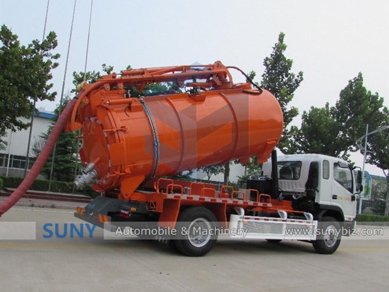 Low Price Vacuum Sewage Waste Water Tank Truck with Boom Tube