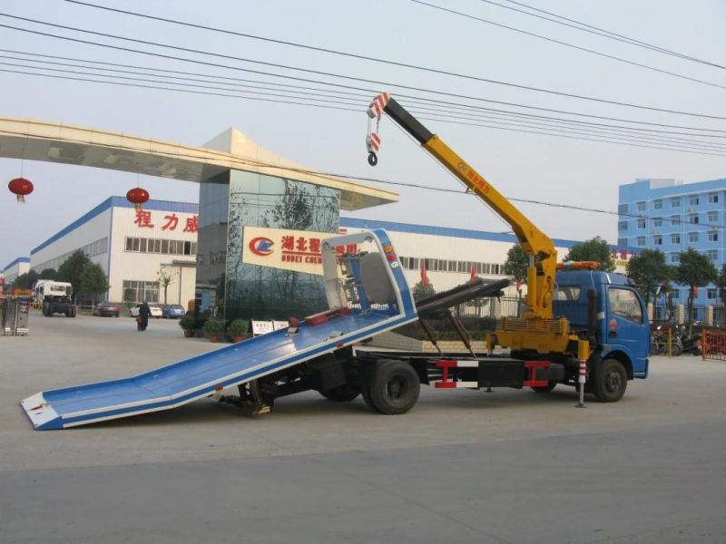 Good Quality Best Price Dongfeng Tilt Tray 3 Ton Wrecker Towing Truck with Crane for Sale