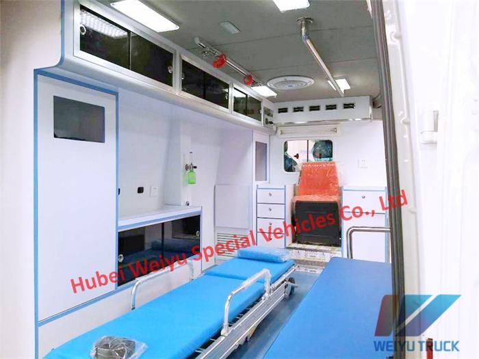 Patient Transfer Ambulance 2.0t Maxus Monitor Ward-Type ICU Ambulance for Sale