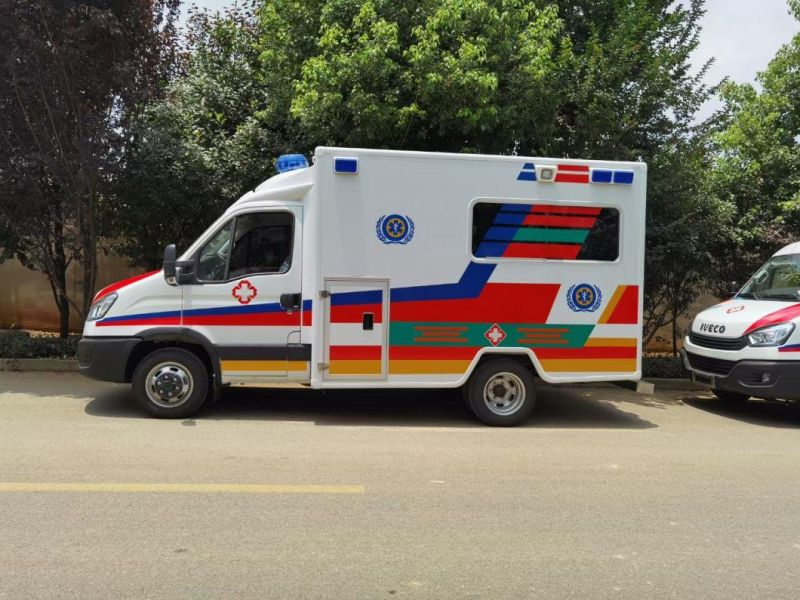 Transit Emergency ICU Ambulance Vehicle Hospital Truck with Negative Pressure