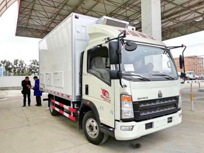 Good Quality HOWO Light 5tons 6tons Right Hand Drive Body Refrigerated Truck