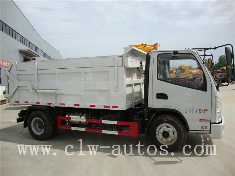 Dongfeng Brand 5 Cubic Meters 4*2 with Garbage Bucket Dump Garbage Truck