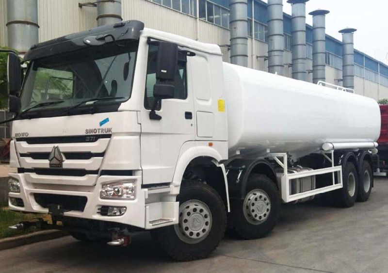 Hot Sale Sinotruck 8X4 HOWO Water/Sprinkle Tank Truck for 336HP