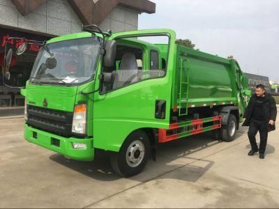 Sinotruk HOWO 4X2 8 Tons Compactor Garbage Truck